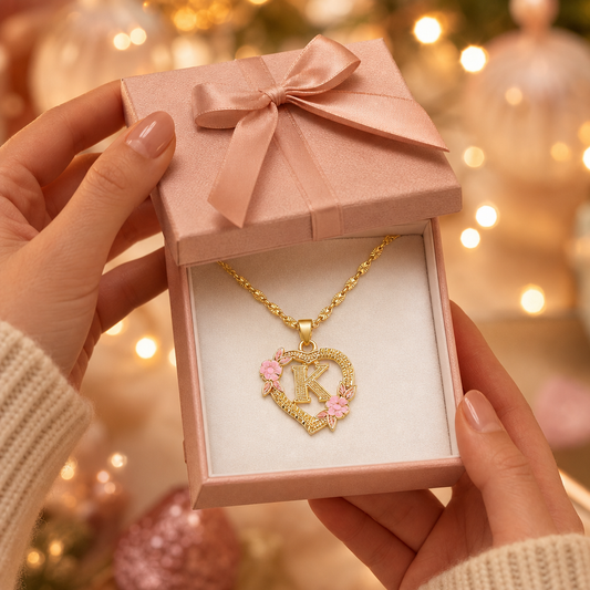 Collier Initiale Fleur